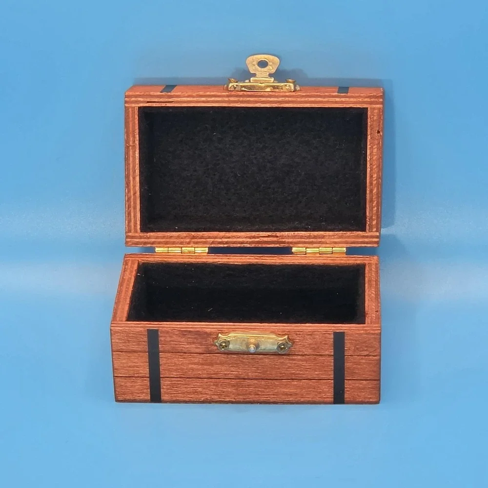 Unbranded small custom